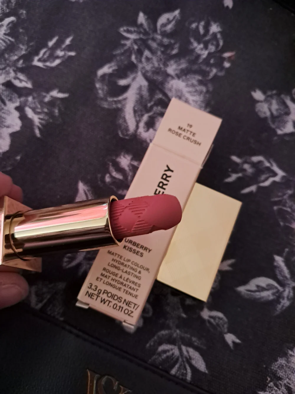 Burberry kisses matte